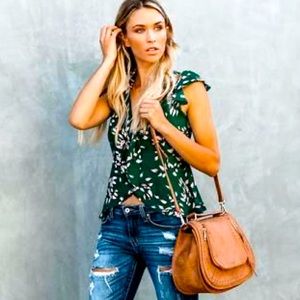 Vici emerald city floral top